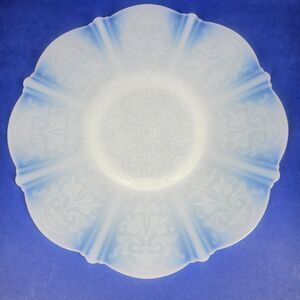 Macbeth-Evans American Sweetheart Monax White Milk Glass Dinner Plate 10 5/8